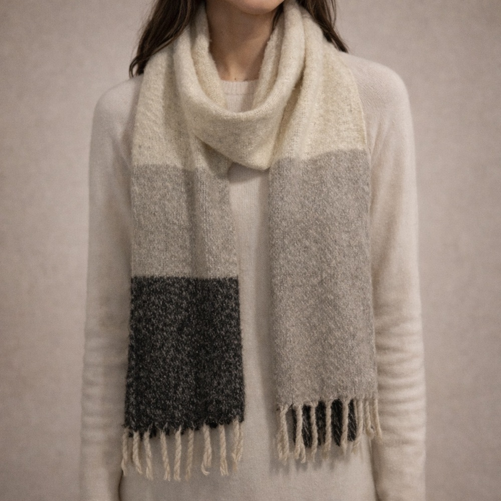 Lucky Brand Monochrome Knit Scarf